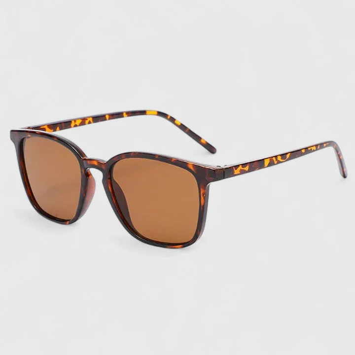 Aynzlee | Sophisticated Sunglasses - Image 2