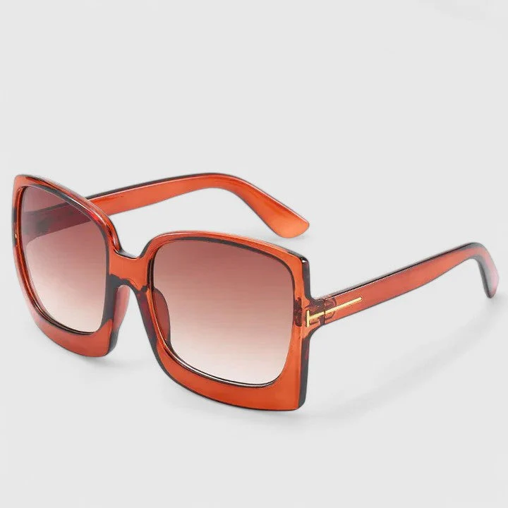 Kynzlee | Stylish Sunglasses - Image 9