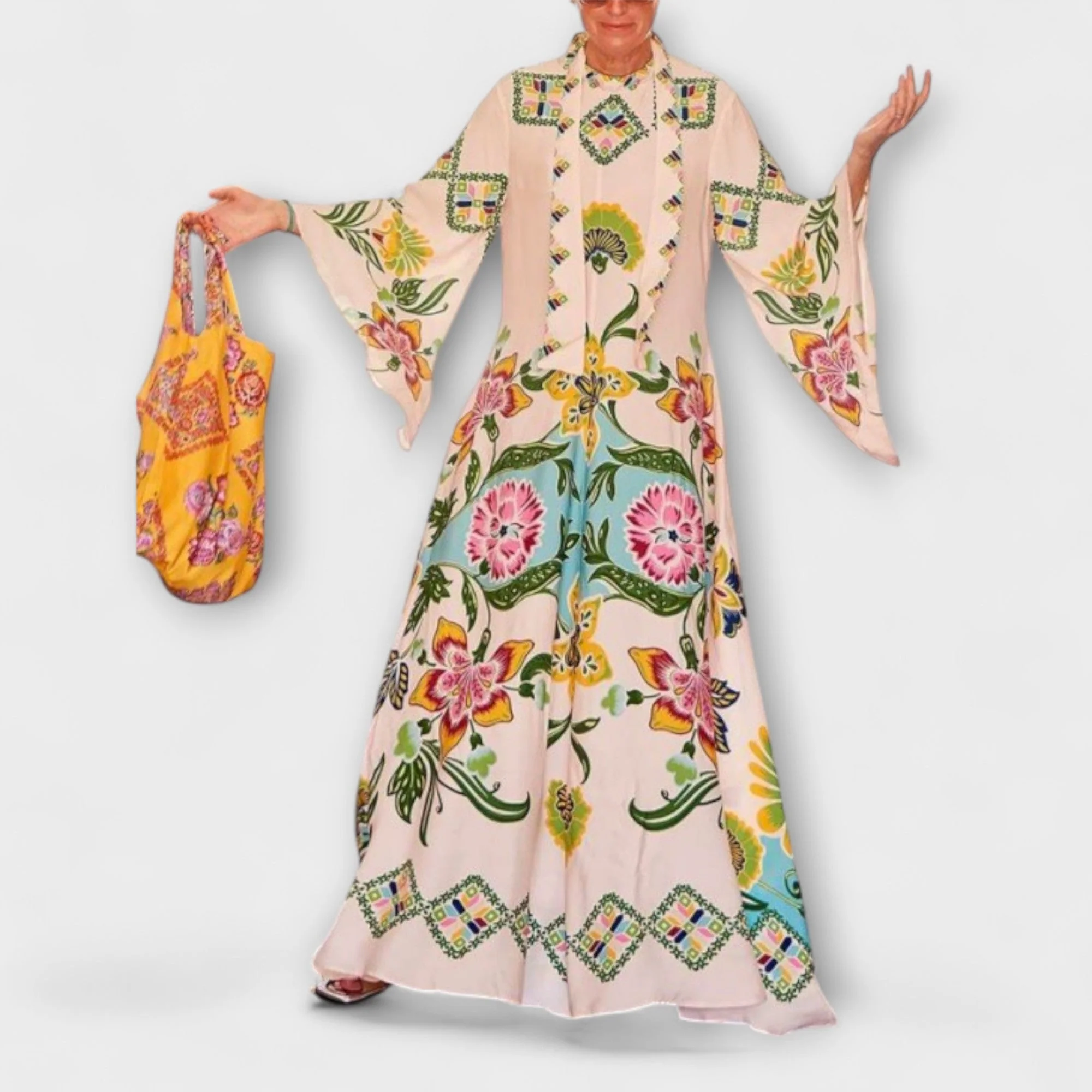 Lisa - Elegant Maxi Dress with Floral Print and Flowing Design - Image 4